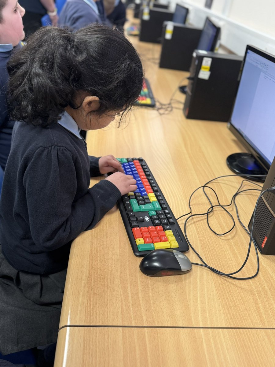 sss_year2's tweet photo. Our year 2 class was very excited about practicing their typing skills today! ⌨️ #ssscomputing https://t.co/0SS7o1GKUO
