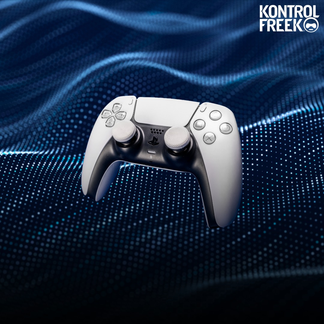 KontrolFreek's tweet photo. When the game is on the line..."clutch" it! ⚪️
#AimToWin now!
➡️ When the game is on the line..."clutch" it! ⚪️
#AimToWin now! https://t.co/PGGulJs9ba