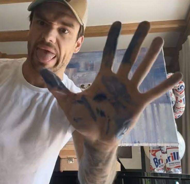 LHealer28's tweet photo. Why do the praises come now that he is gone?
Liam never deserved this amnesia.
Be the hashtag for one night and the target of all hatred for the rest of his life.
Choose Love Every day  
#JusticeForLiam https://t.co/jWhkkeK3E7