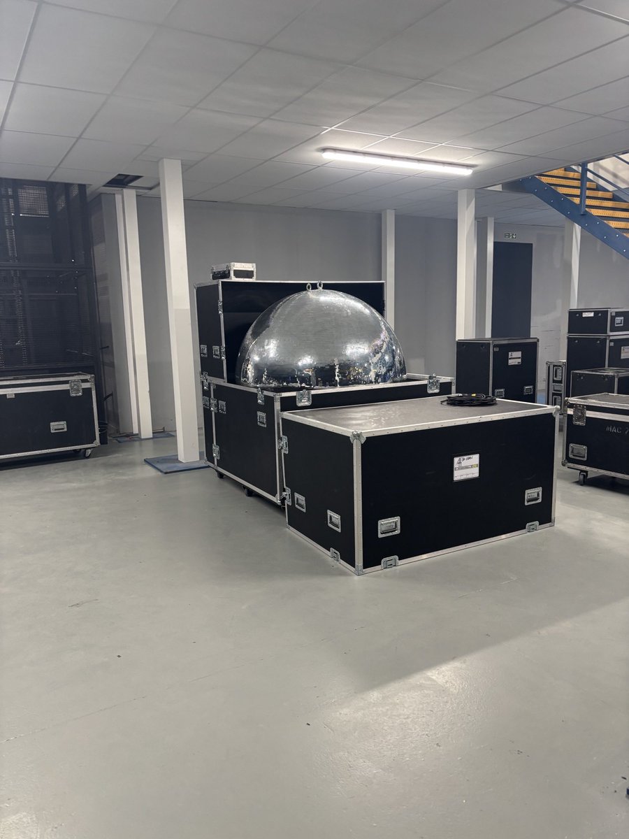 The year 12 music students <a href="/Rainford6thForm/">Rainford Sixth Form</a> had a fantastic enrichment afternoon visiting <a href="/Adlib_co_uk/">Adlib</a> educational day , wow 🤩 what a place !! Thank you for giving them an insight into creative jobs and potential apprenticeships available 🎸🎵🎤🎹