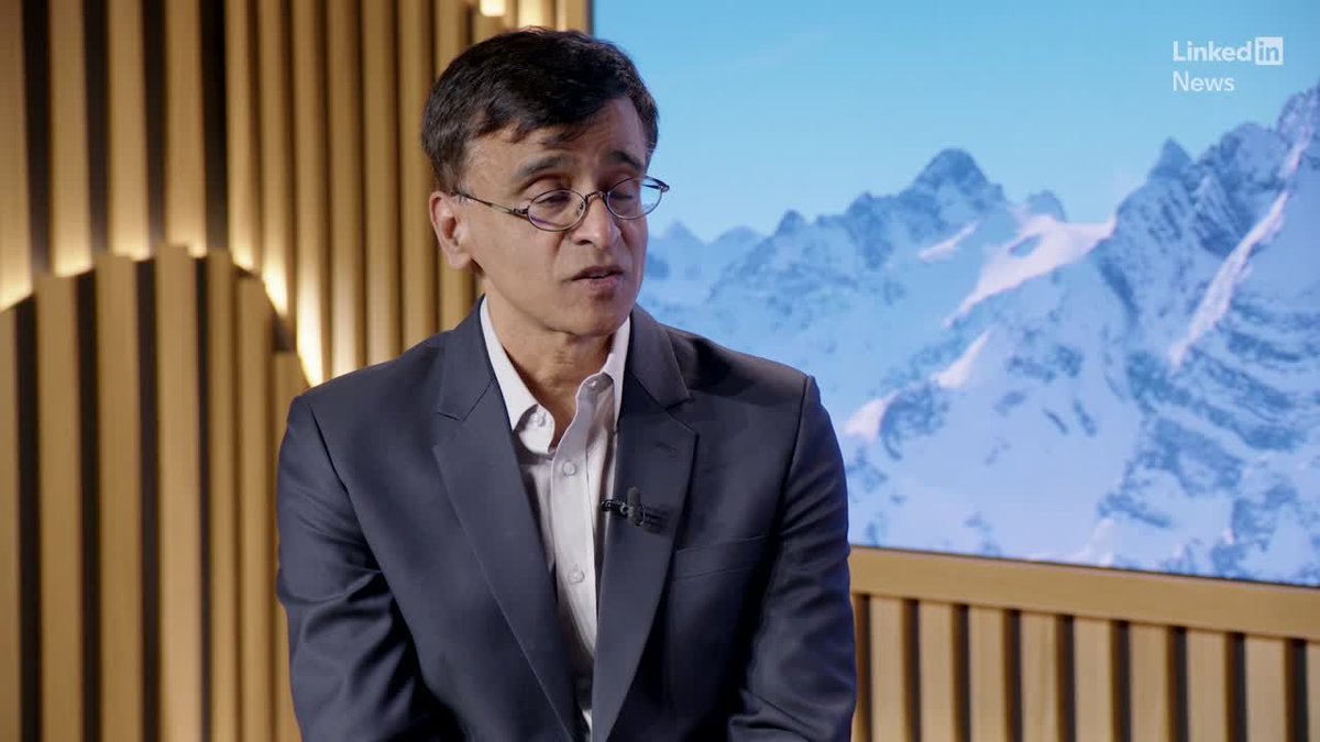 Robb_Sinclair's tweet photo. "Data is at the center of the world right now" Sridhar Ramaswamy 

It's good to everyone coming to the understanding that data underpins all the technology advancements that we have.

 https://t.co/aSXlD1kPJU https://t.co/DrpFOrs52G