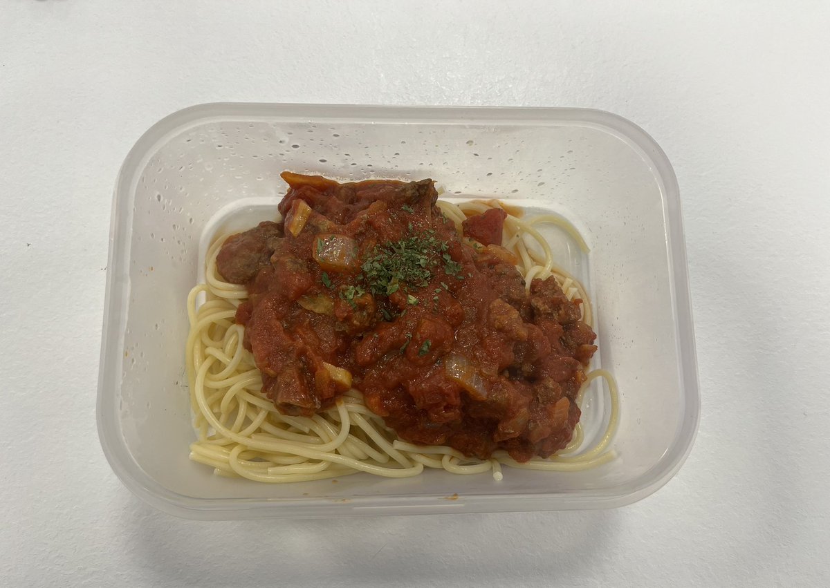 🍝 Our S2 pupils have been learning about the impact of dietary choices and about different dietary diseases. Today for their unit assessment they created their own delicious and nutritious pasta dishes whilst being peer assessed for hygiene and safety!📚👩‍🍳
