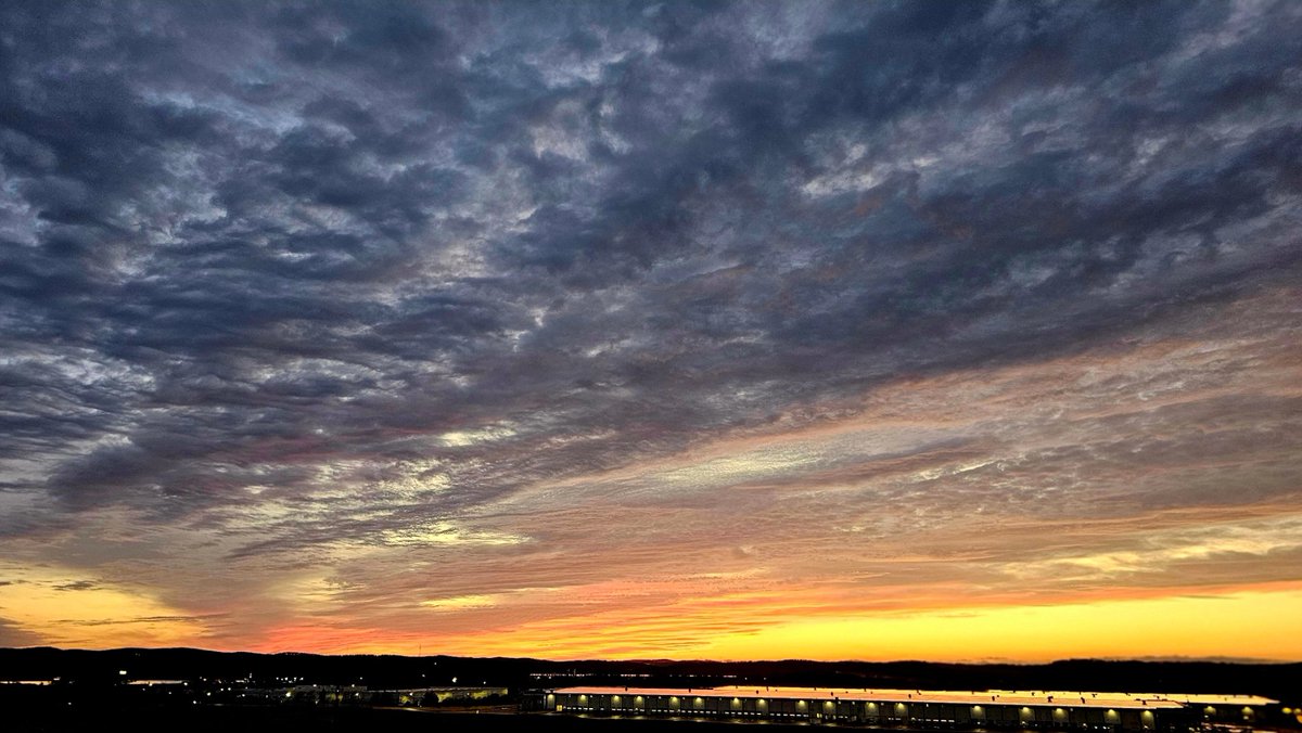 It's all about your view. This was mine yesterday eve.#myphoto