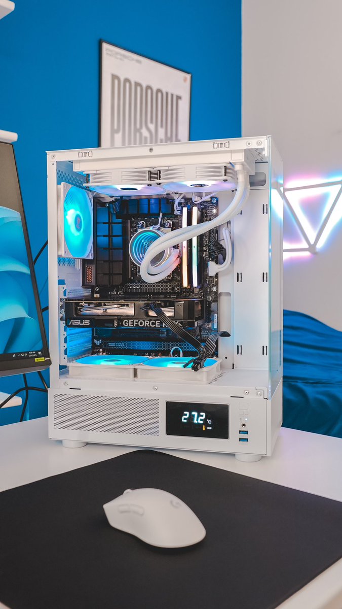JadenCoyer's tweet photo. 🚨$1200 Custom PC Giveaway 🚨

To give back for all the continued support, here’s exactly how to enter ⬇️

✅Like 
✅Repost 
✅Tag a friend 
✅Follow @JadenCoyer 

I’ll be picking a winner a week from today and personally dming you, best of luck! https://t.co/qDYeSk7B3c