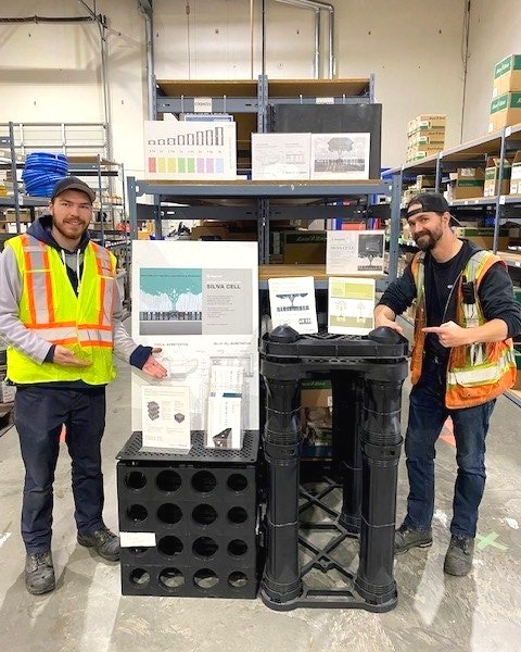 iconixww's tweet image. Proudly showcasing our latest sustainable construction materials &amp;amp; solutions at the warehouse: the DeepRoot Marino and Silva Cells!

Ready to deliver these innovative solutions to project sites &amp;amp; support greener building practices🌱

#deeproot #sustainability #construction