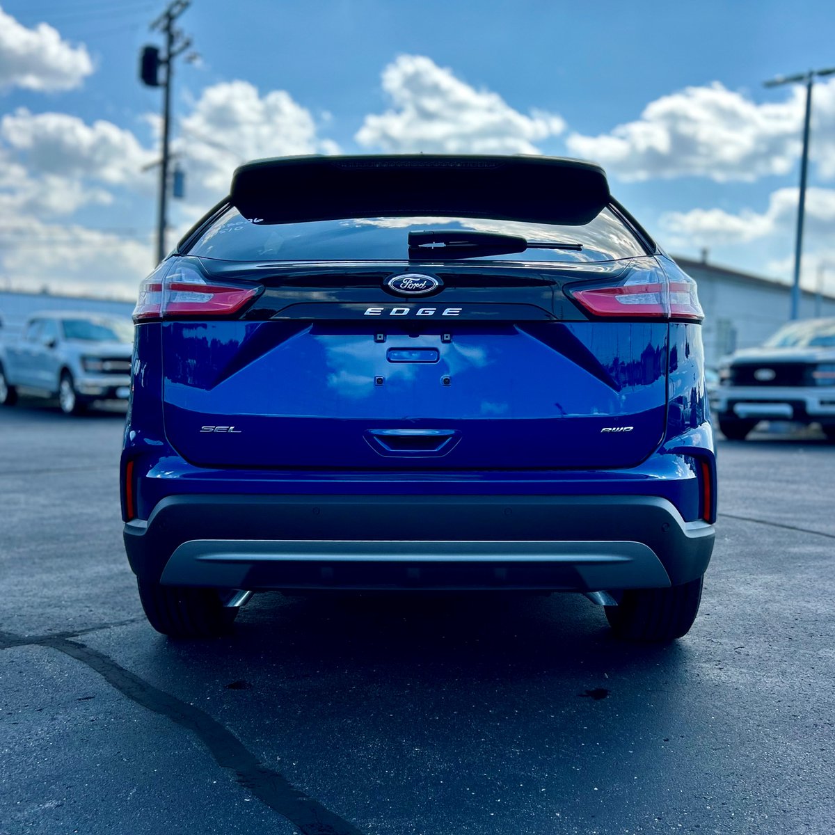 MikeDorianFord's tweet photo. Only 2 2024 Edges left in stock!🚨 Lease one today for $389 / month for 36 months.😏 Don’t miss your chance to save big and drive yours home today! 🚗💨

View our special here: https://t.co/VeyYAdlhy9

#Ford #DorianDeal #LimitedStock #FordEdge #metrodetroit https://t.co/utxtRm4yU9