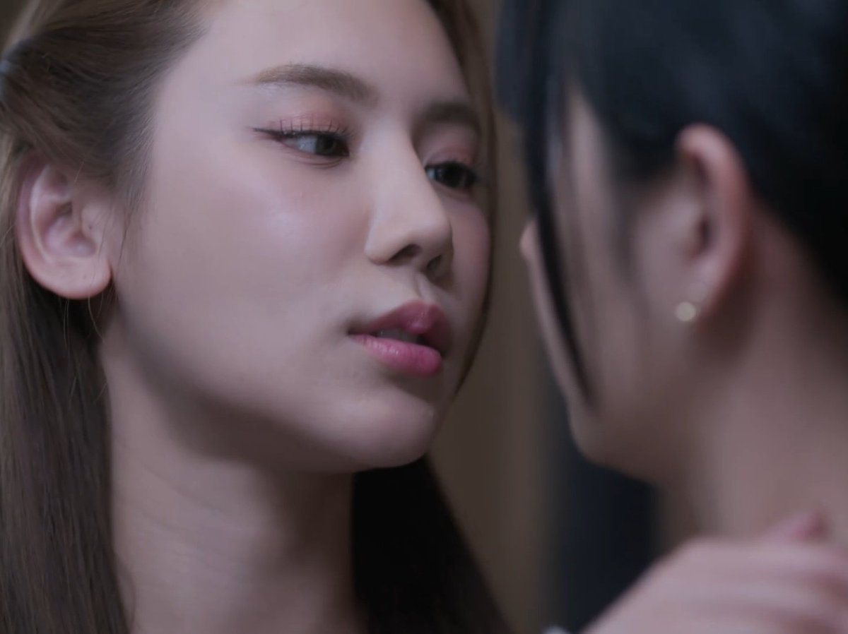 __nini98's tweet photo. "I still remember how you undressed me piece by piece, inch by inch, as if my body was yours. " ❤️‍🔥

#MateTheSeries #เกรซโอ๋เอ๋ 
#GraceOaey #GenlongAoey
#Gracebudsarin #Oaeyponchanok https://t.co/AKEiGWuFsY