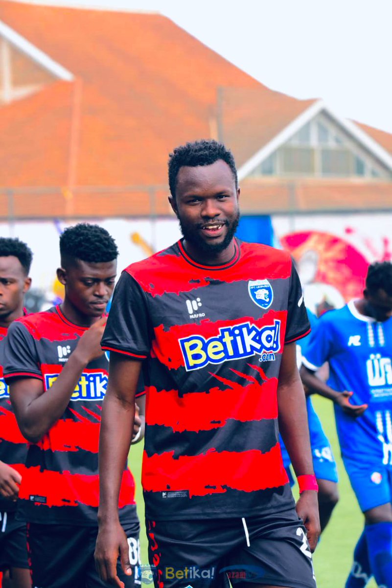 KenOwino18's tweet photo. Pole pole tukisonga....
+3 โ
Cleansheet โ
@azam_Sports_ke
@FootballKe_90
#betika
#fkpl
๐ธ@scentor https://t.co/mmua4oDylk