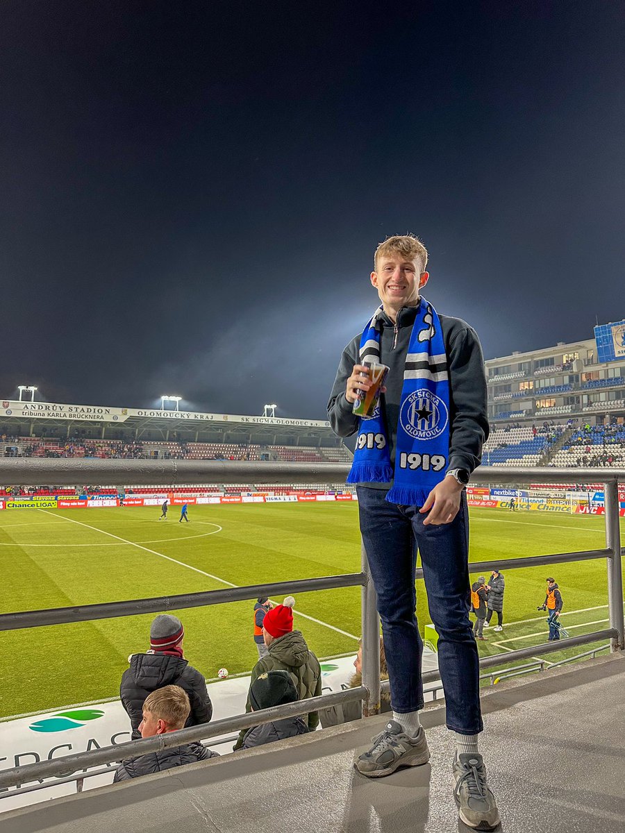 𝙇𝙞𝙖𝙢 tweet media