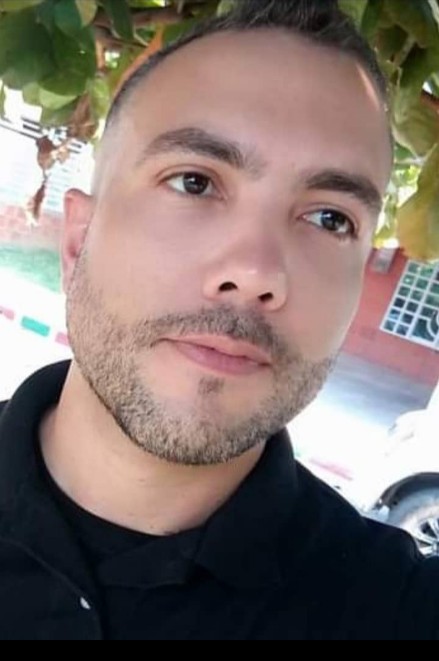 #Venezuela: él es Damián Alexander Rojas Díaz,  cédula de identidad 18334 966.  Se encuentra DESAPARECIDO desde  el 20 de Enero, fecha en que fue detenido por la <a href="/PNBVzla/">Cuerpo de Policía Nacional Bolivariana.</a> en Barquisimeto, Estado Lara.  Su padre ha tratado de interponer un Recurso de Amparo y no se lo han