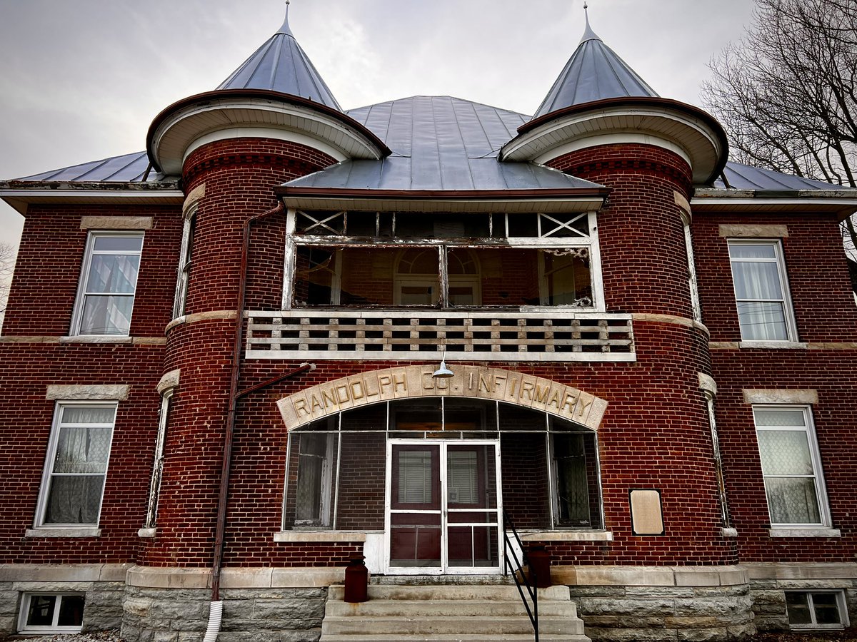 Paranormal Quest tweet media