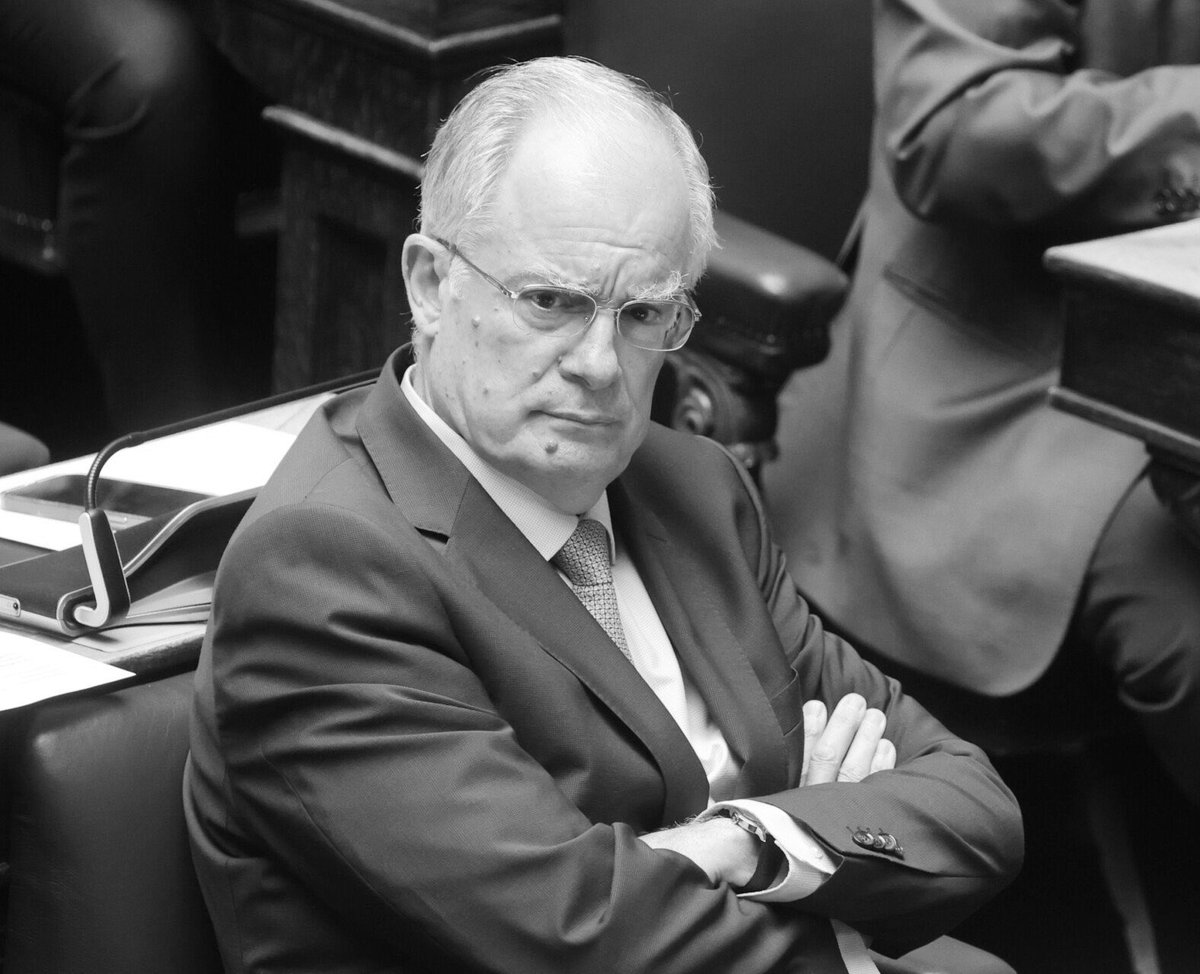 _SimonLeone's tweet photo. Ρίχνω μια ιδέα και όσοι θέλουν το κάνουμε και πράξη 

Την ημέρα της ορκομωσία του ,

να είμαστε όλοι στον δρόμο 
και να ΦΩΝΑΖΟΥΜΕ 

🔈             Α Ν Α Ξ Ι Ο Σ                 📣

(Pls Rt)

#Ανάξιος 
#��εμπη_συγκαλυψη https://t.co/2p2hnz8RIu