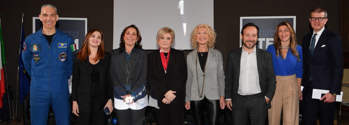 A tutto #Stem. 

Lezioni di competitività con il ministro Marina Calderone <a href="/MinLavoro/">Ministero Lavoro</a>, Marta Schifone, Alessandra Santacroce, Isabella Rauti, Diego Ciulli, Guido Borsani e Walter Villadei all'evento di Formiche a Palazzo Wedekind

➡️formiche.net/2025/02/a-tutt…