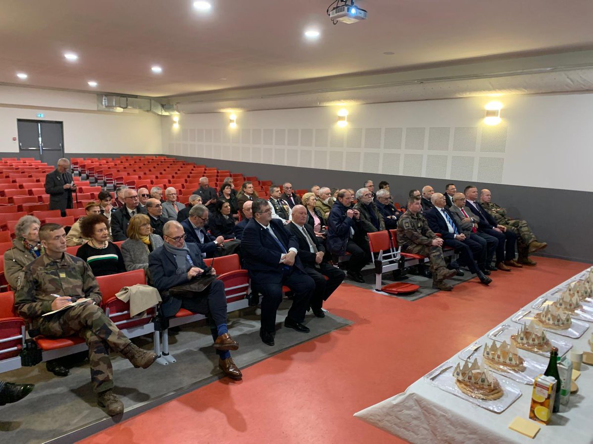La semaine dernière : vœux du délégué militaire départemental, le général Casanova, aux associations patriotiques. L’occasion de présenter l’actualité de l’Armée et de partager un moment de convivialité.