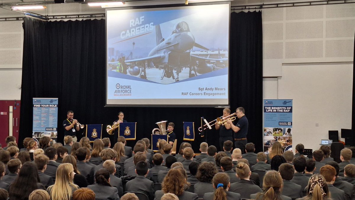 The brass quintets and saxophone quartet of the Central Band of the #RoyalAirForce have been working with the <a href="/RAFCareers/">RAFCareers</a> Engagement Team to deliver School Liaison Concerts across the South East ✈️ 

<a href="/BuffetGroup/">Buffet Crampon Winds</a> <a href="/BessonLondon/">Besson Brass</a> <a href="/BuffetCramponEU/">Buffet Crampon</a>

#RAFMusic 🎺✈️🥁