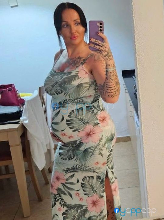YappAppLtd's tweet photo. URGENT MISSING PERSON LEEDS AREA: 

“If any one see's my pregnant wife Danielle Bennett please ask her to come home. She suffers with strong hormonal balance issues, mental health and the pregnancy is taking its toll”. 

“She is loved. We just want her to be safe”.  

Police ref 999/030225 (or 999 and today's date) with updates/sightings