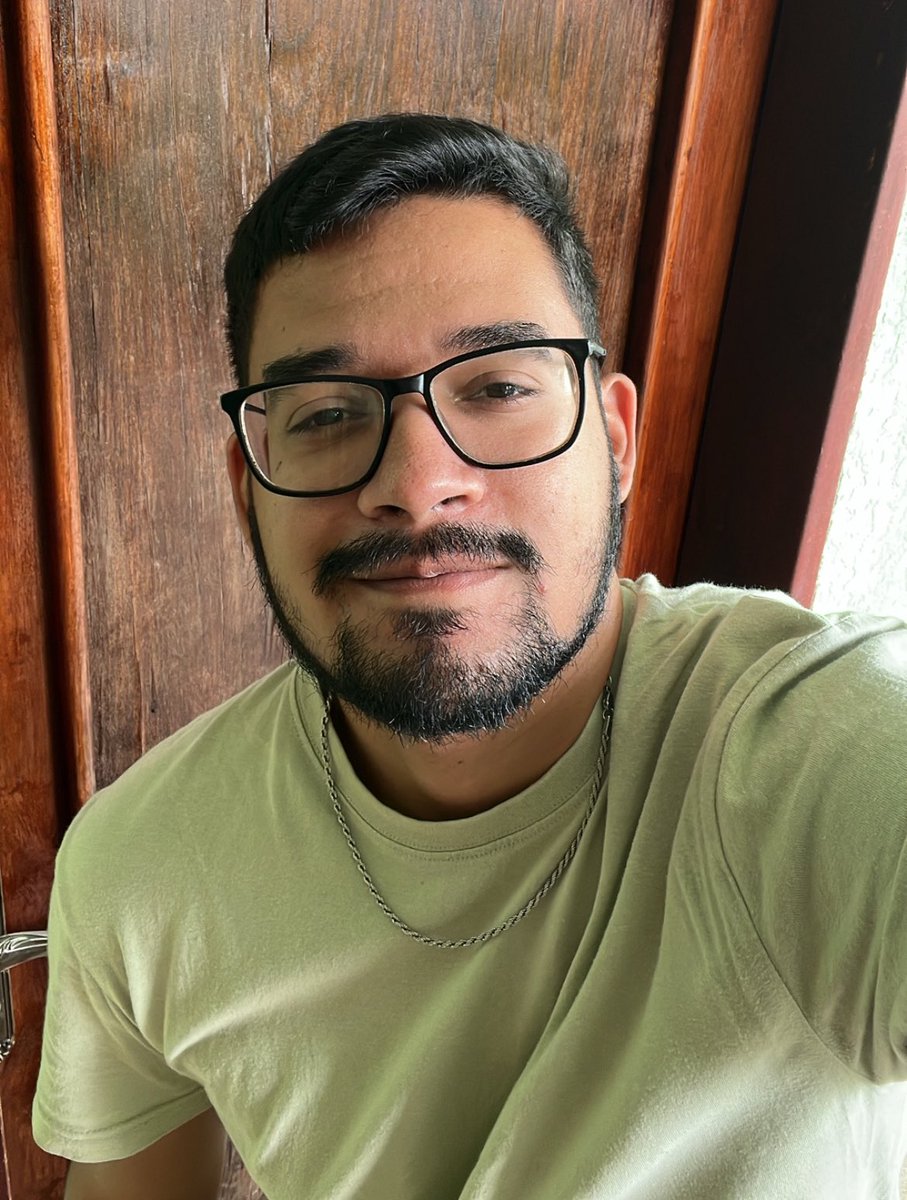 lui tweet media