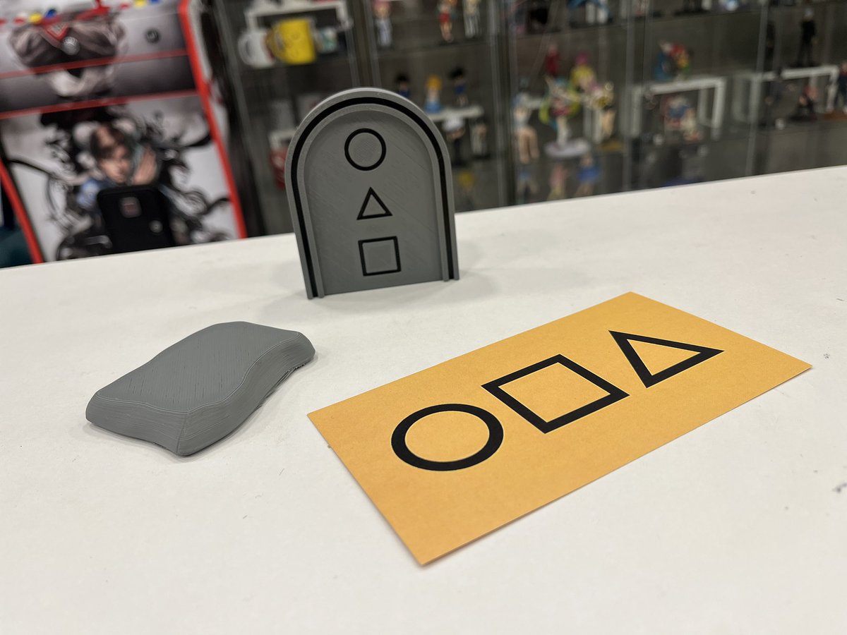 Arcade_Bits's tweet image. Seguimos creando cosicas muy chulas en Imoresión 3D. El Juego de Tirar la Piedra de #SquidGame no nos ha quedado nada mal, ¿verdad? 

#3Dmaker #somosarcadebits