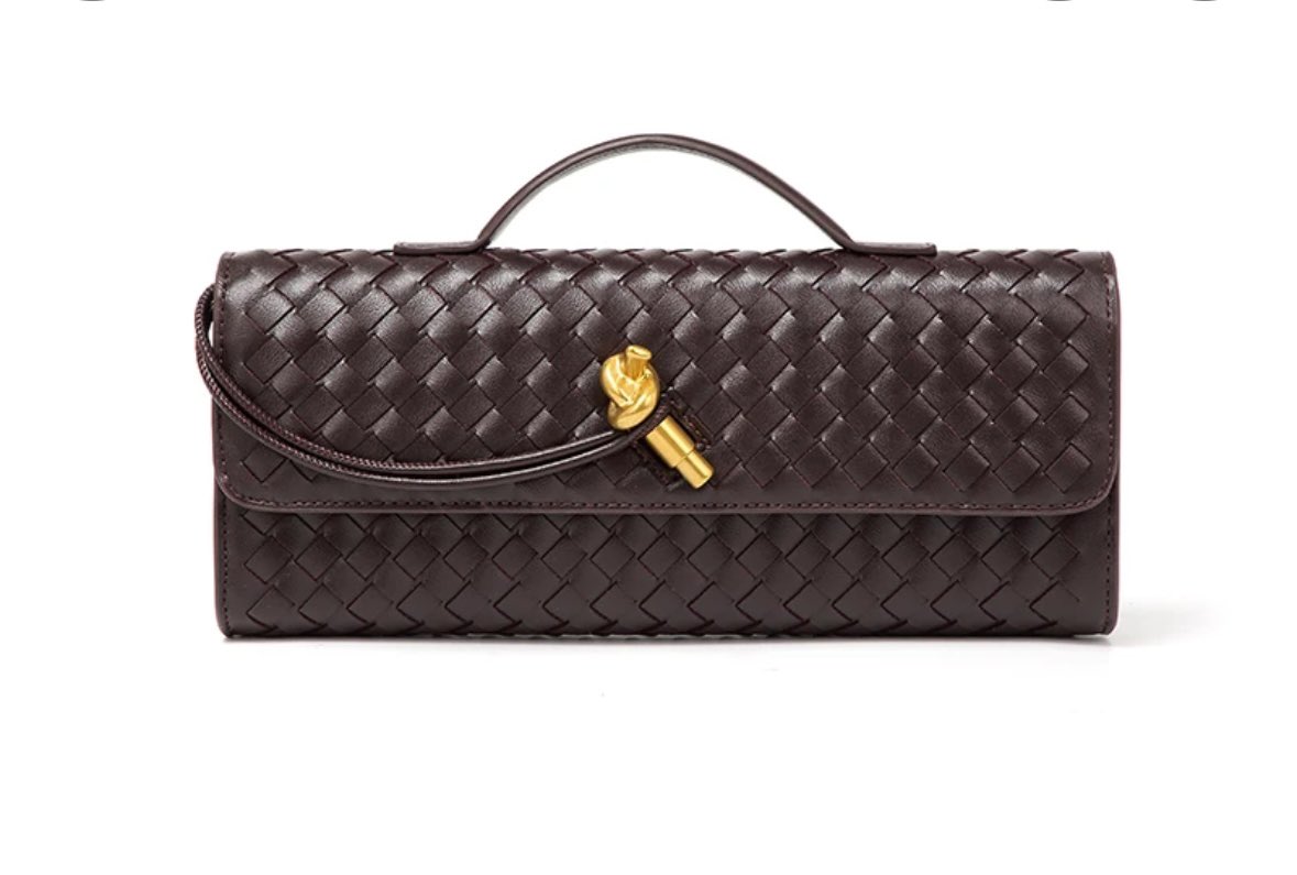 chandni_lish's tweet photo. NEW IN 🤩🤩

See the details…. So classy

Colour : Coffee

Website price : 36k

Offline : 40k

Available for immediate delivery 

Shop https://t.co/Lxoz20I7fx https://t.co/U0BSaJb5kK