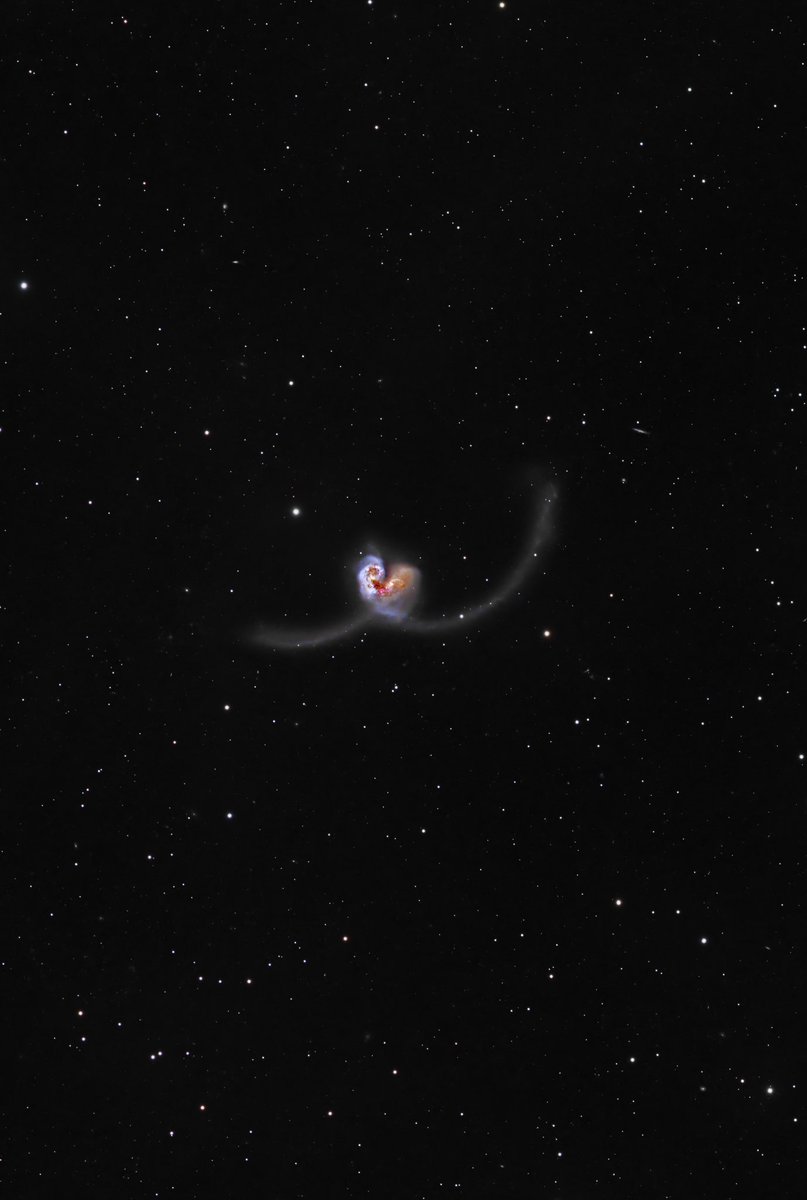 مجرات انتينا

مجرتان في طور الاندماج - من تصويري في سماء قطر