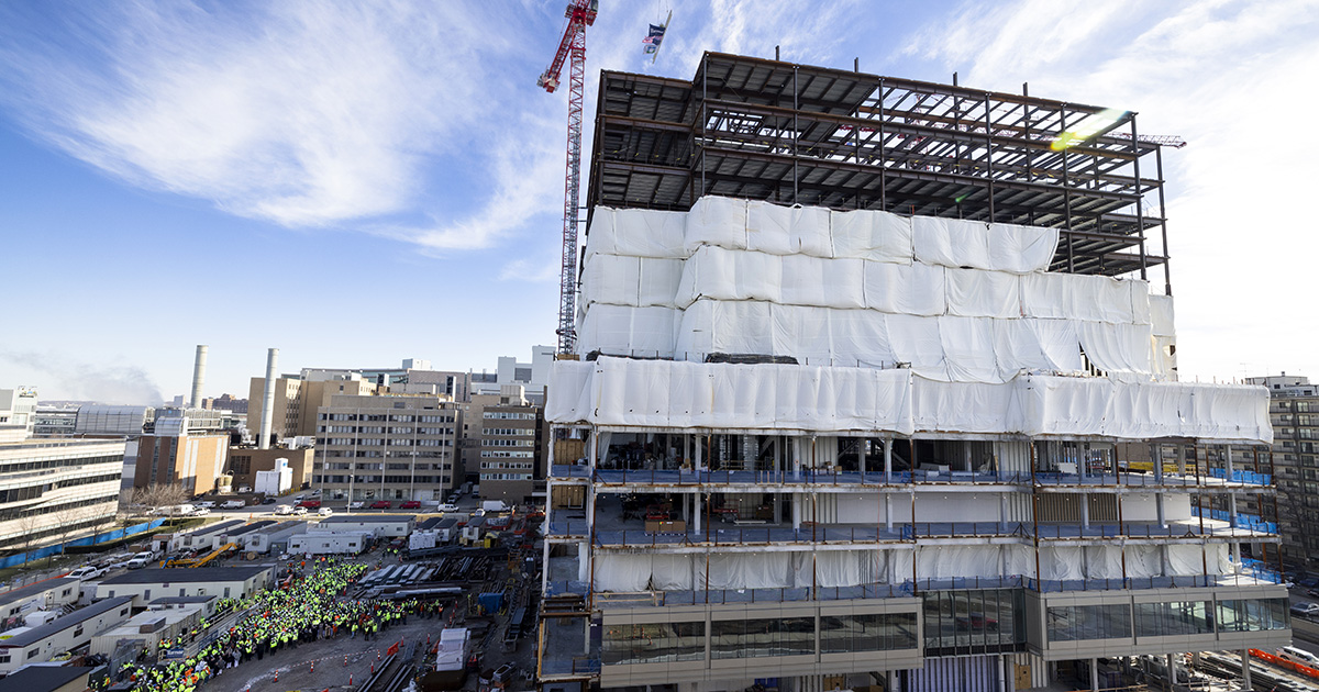 Last week, the final steel beam was placed at our new Neurological Institute building.

The new building is expected to open in early 2027 and will include 218 inpatient rooms, 120 outpatient exam rooms, 36 ICU beds and 12 operating rooms.

Read more: cle.clinic/3Q2bAdj