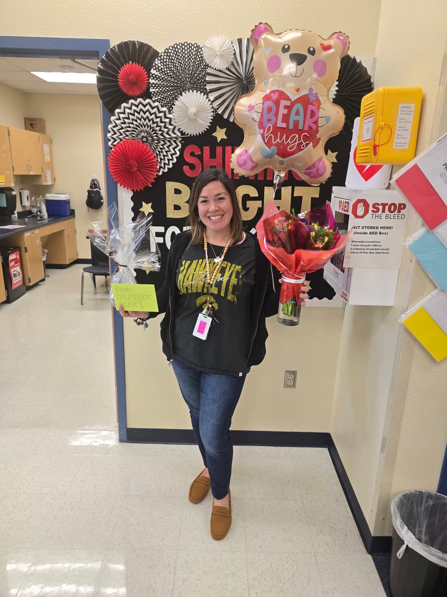 Los Reyes Elementary tweet media