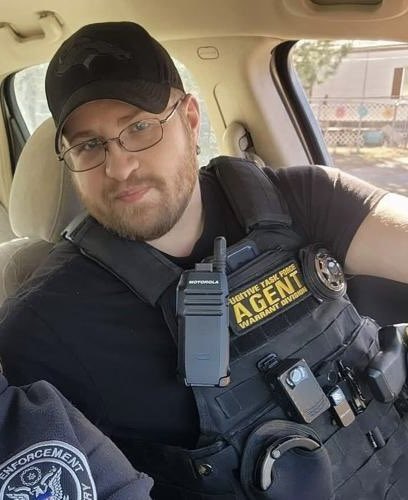 Timothy Allen Westervelt, 34, active member of the Yellowstone Militia, has been charged w child rape, child sex abuse &amp; possessing images of children being sexually abused. 
independent.co.uk/news/world/ame…