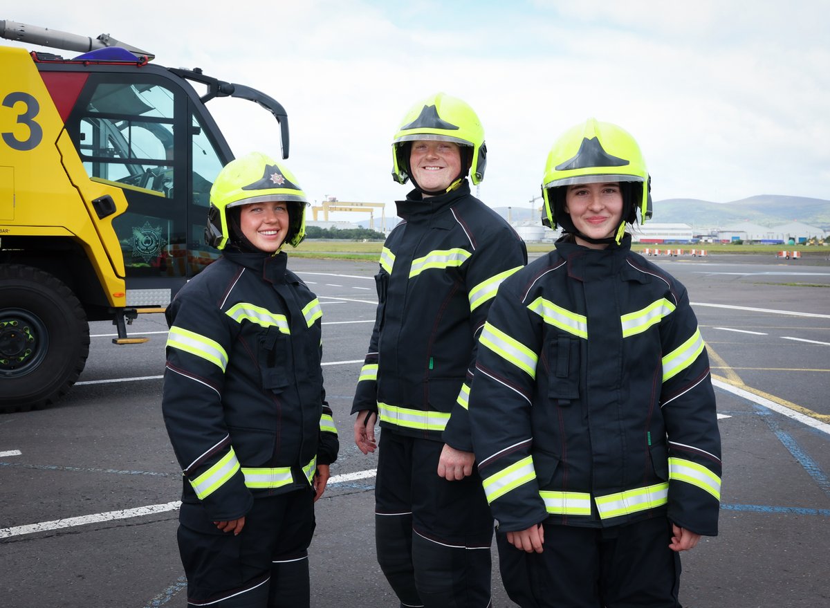BELFASTCITY_AIR's tweet photo. 🧵 At Belfast City Airport, we’re proud to support the next generation through our High Flyers Apprenticeship Programme – a gateway to exciting careers in the Airport Fire Service 👩‍🚒

#NIAW2025 #GettingItRightForYou https://t.co/39qA5sF5s0