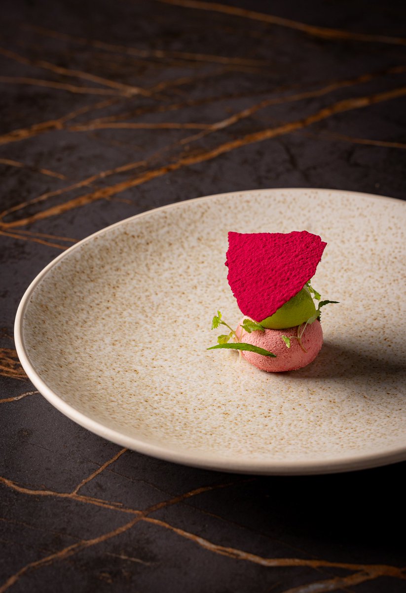 EtchFood's tweet image. GRANNY SMITH | BEETROOT

Beetroot parfait, Granny Smith apple sorbet, marigold, and beetroot tuille – a balance of earthy, tangy, and floral notes to round off your experience at etch.

📸 @JustinDeSouza7

☎️ 01273 227485

✉️ contact@etchfood.co.uk

etchfood.co.uk