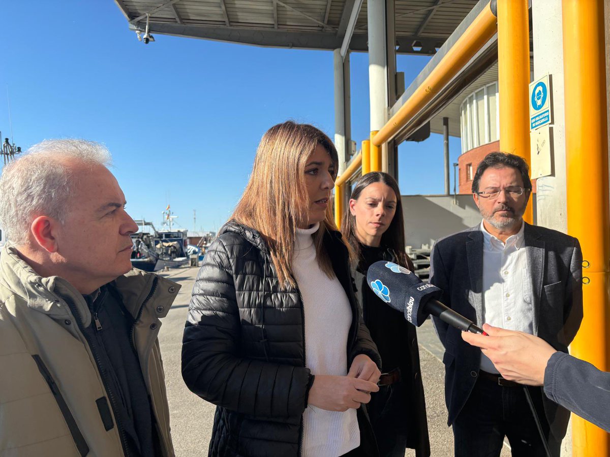 estimemvilanova's tweet photo. Avui hem acompanyat els nostres diputats de @JuntsXCat @irenenegre @IsidreGavin @montse_ortizm a la @ConfrariaV per saber la problemática actual i que fa anys el sector pesquer arrossega  amb les polítiques impulsades des de  Brussel.les, sense defensar i respectar el sector. https://t.co/WjT7PHAaY4
