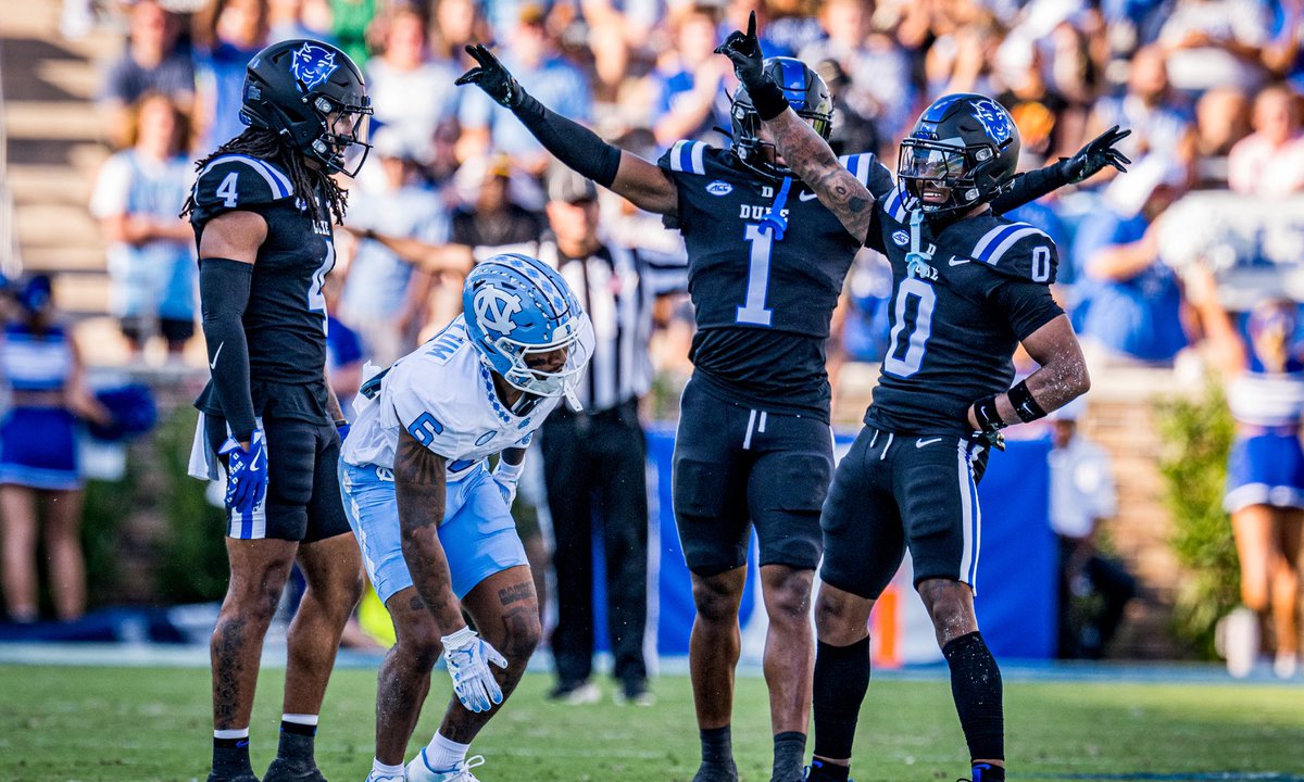 officialkasonm's tweet photo. Blessed to receive my first division 1 offer from the university of Duke thank you coach @Coach_MannyDiaz 💙💙🖤 https://t.co/xVum40gAOf
