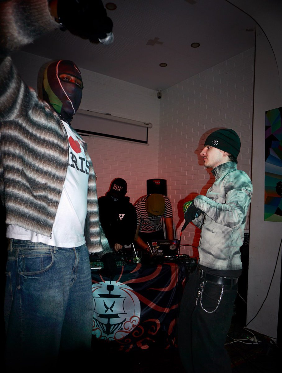 ✨ MERCI À VOUS ✨

Quelle soirée INCROYABLE pour cette première édition de La Vague Montante ! Vous avez fait vibrer @/la.mazane (IG) comme jamais.

Un immense merci à tous ceux qui sont venus, qui ont mis l’ambiance et qui ont célébré cette culture avec nous. C’était magique de