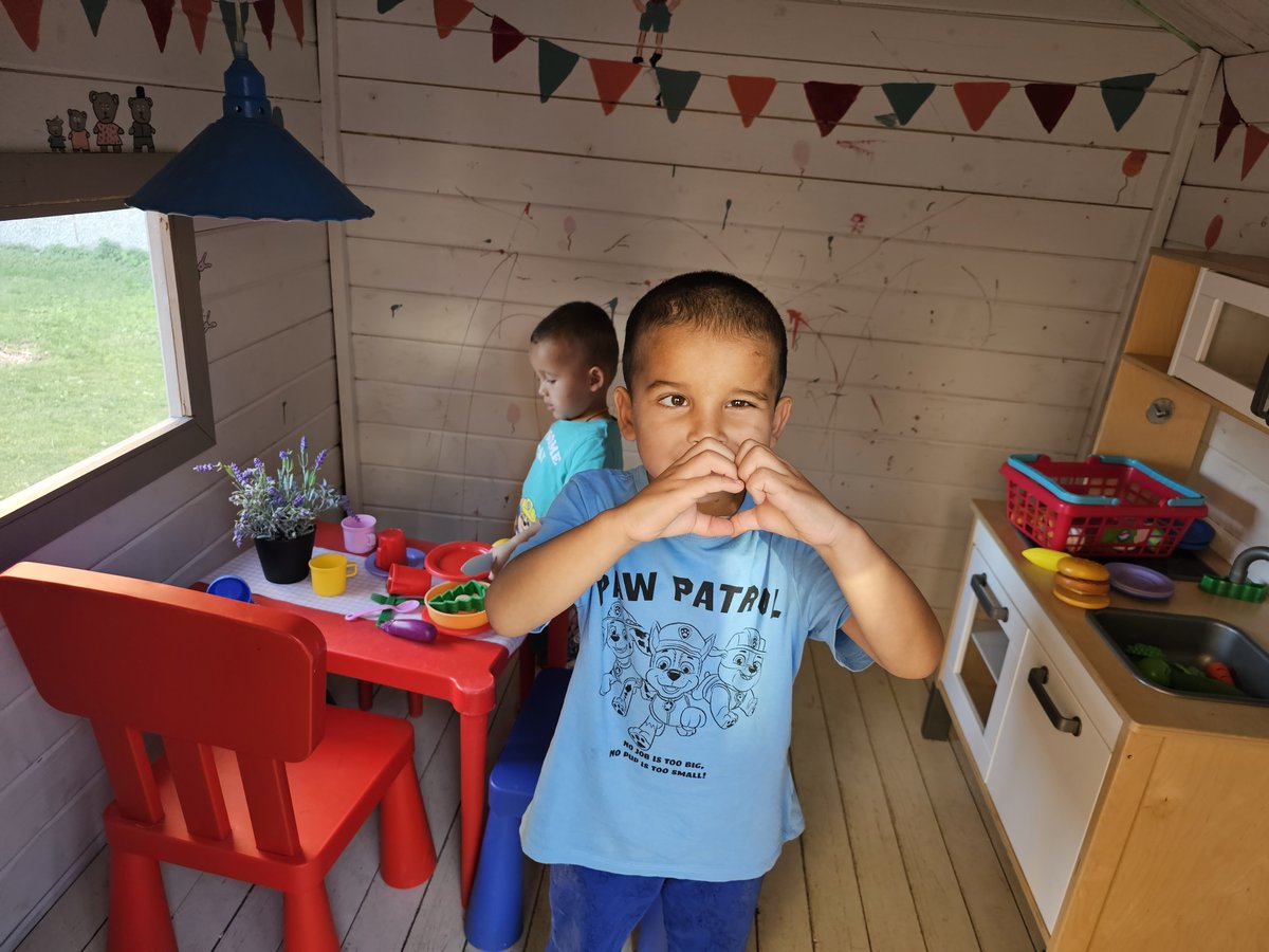 Gabriel blev bara sex år gammal ♥️

Cancerbehandlingen raserade familjen Edlunds ekonomi med över 60 procent.
Vi kan hjälpa till, för mamma Patrycja har tillåtit mig att dela hennes nummer.

Nu gör vi något bra tillsammans. Varje krona räknas.

Swisha 073 039 35 99.
Dela gärna ♥️