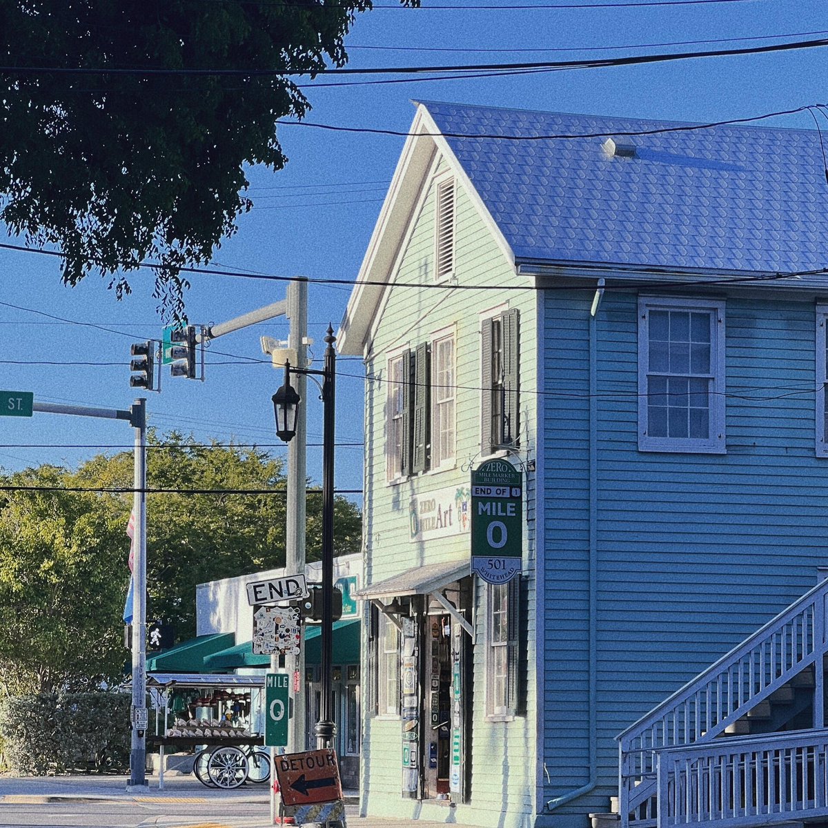 Adaeerr's tweet image. Key West streets in Miami