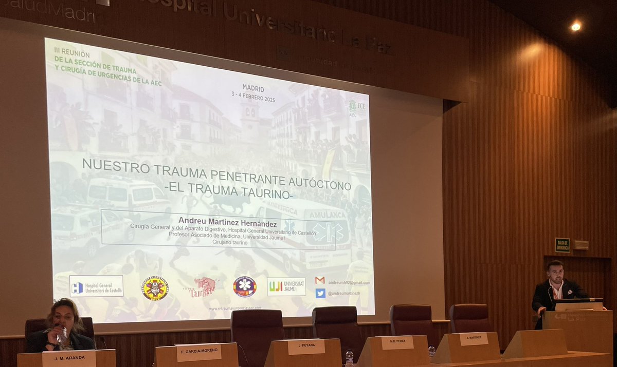 AECUrg (@stcuaec) on Twitter photo Mesa de trauma 🔝interesante👏👏👏👏
- ➕Scoop & Run✅
- El cirujano debe tomar Decisiones‼️
- Cambio nomenclatura: lesión por asta de toro 🔁Trauma taurino
<a href="/NisaFrancisca/">Francisca García-Moreno Nisa</a> #JmAranda <a href="/jcpuyanamd/">Juan Carlos Puyana</a> #lolaperez <a href="/andreumartinezh/">Andreu Martínez Hernández</a> <a href="/FelipePareja67/">Felipe Pareja 🇪🇸</a> <a href="/aecirujanos/">aecirujanos</a> <a href="/EnricoMarrano/">Enrico Marrano, MD</a> <a href="/RFarr15/">R. Farré</a> Mesa de trauma 🔝interesante👏👏👏👏
- ➕Scoop & Run✅
- El cirujano debe tomar Decisiones‼️
- Cambio nomenclatura: lesión por asta de toro 🔁Trauma taurino
<a href="/NisaFrancisca/">Francisca García-Moreno Nisa</a> #JmAranda <a href="/jcpuyanamd/">Juan Carlos Puyana</a> #lolaperez <a href="/andreumartinezh/">Andreu Martínez Hernández</a> <a href="/FelipePareja67/">Felipe Pareja 🇪🇸</a> <a href="/aecirujanos/">aecirujanos</a> <a href="/EnricoMarrano/">Enrico Marrano, MD</a> <a href="/RFarr15/">R. Farré</a>