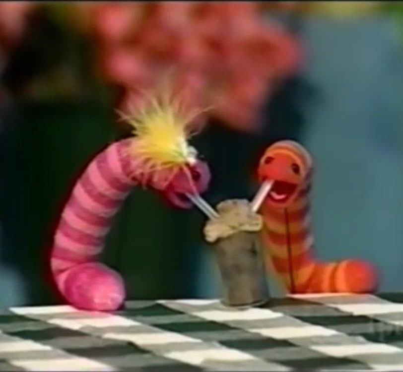 Been feeling pretty down lately about the world in general so I decided to try and add at least one smile today--I present Glo, Slimey the Worm's little light-up friend 💡