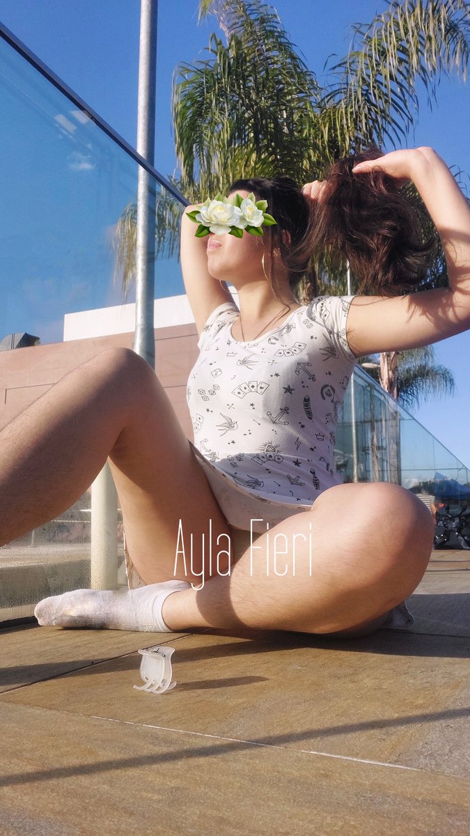 AylaFieri's tweet photo. Brat and it's the same but I'm not taking nobody's shit anymore so it's not https://t.co/duSKAQMzky
