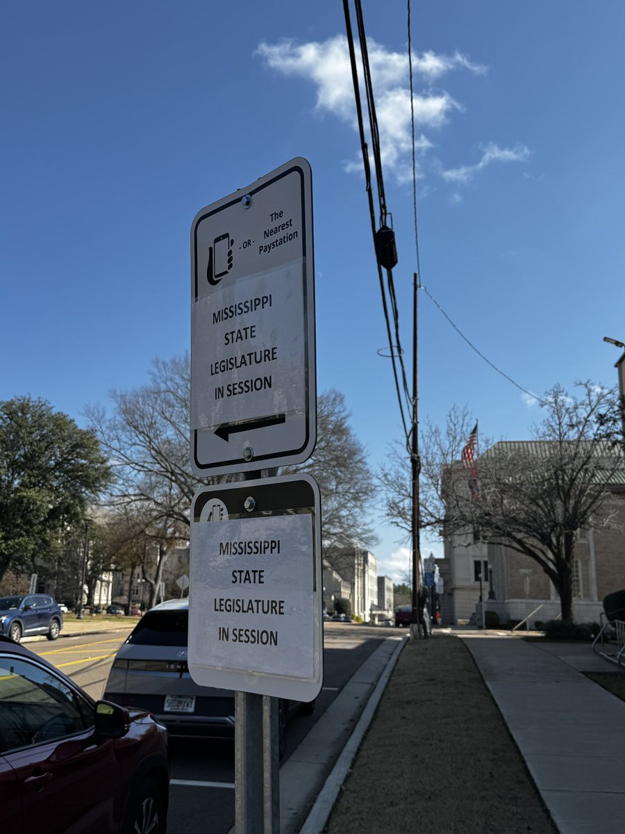 jay_are_bee's tweet photo. TIL that Mississippi State legislators don’t even pay parking to the @CityOfJxnMS https://t.co/q1zdDedth4