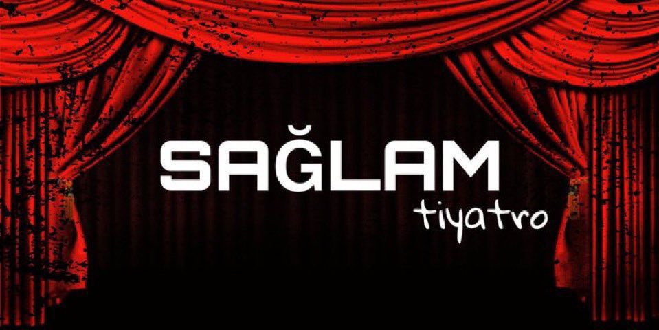 TİYATRO’DA İLK PERDE;

❗️OFSAYT İLE ATILAN GOL
❗️ELLE OYNAMAYA VERİLMEYEN PENALTI
❗️RAKİBİNE TEKME ATAN SARA’YA ÇIKMAYAN İKİNCİ KART
❗️DOKUNULMAZ OLAN TORREİRA’NIN, DERBİ ÖNCESİ TEMİZE ÇEKİLMESİ…

TİYATRONUZUN İLK YARISINI ÇOK BEĞENDİK, İKİNCİ YARISINI SABIRSIZLIKLA BEKLİYORUZ!