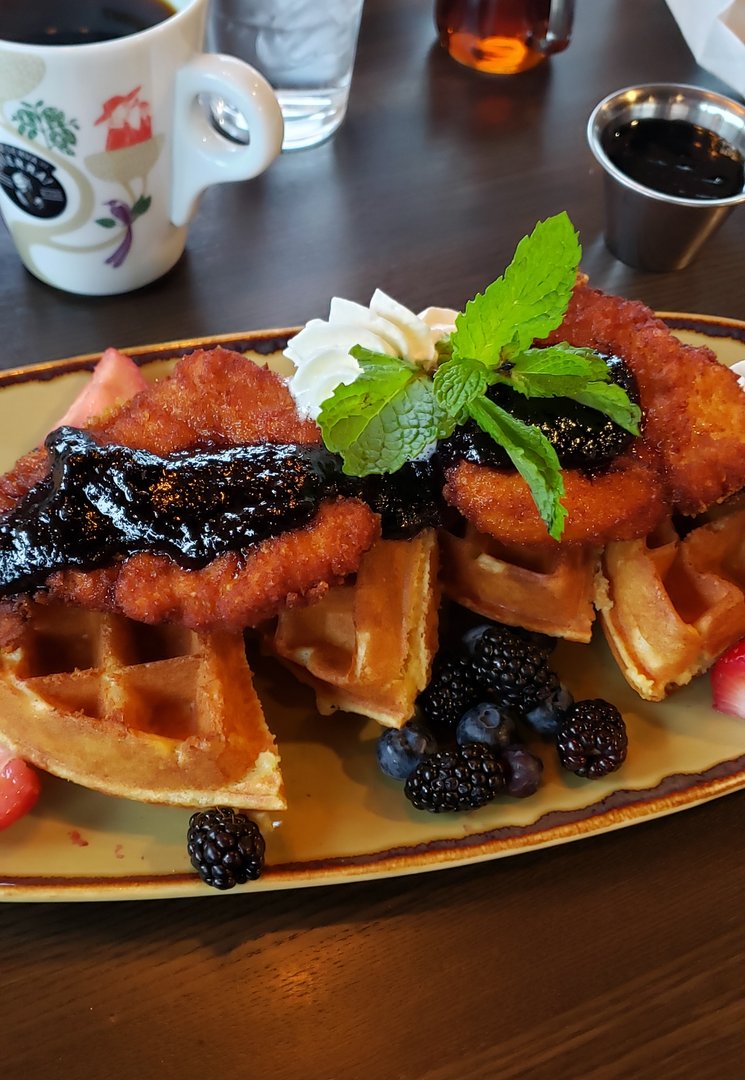 homevsfastfood's tweet image. [I Ate] Chicken &amp;amp; Waffles with a Blueberry Jalapeño Jam - Breakfast Bear, Wausau, WI
👉 homecookingvsfastfood.com
#ChickenAndWaffles #BreakfastBear #WausauEats #FoodieExperience #BrunchVibes #homecooking #food #recipes #foodpic #foodie #foodlover #cooking #hungry #goodfood #homec…