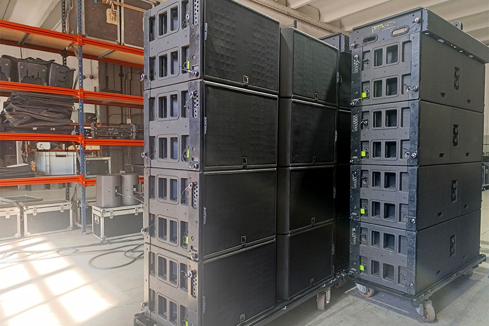 🚀 Nou equipament al nostre magatzem: L-Acoustics K1! 🎧 El sistema de so més avançat i potent del mercat, dissenyat per oferir una qualitat d'àudio inigualable. Perfecte per portar qualsevol esdeveniment a un altre nivell! 🔊✨
#Araso #lacoustics #lacousticsk1