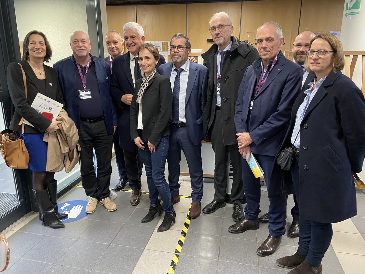 Jacques Maddaluno (@jmaddalu) on Twitter photo Vendredi, inauguration du nouveau spectromètre masse FT-ICR à 18T, record du monde <a href="/bruker/">Bruker</a>, dans les locaux de l’unité CARMeN <a href="/insarouen/">INSA Rouen Normandie</a> @cnrs <a href="/Universite_Caen/">Université de Caen Normandie</a> <a href="/ENSICAEN/">ENSICAEN</a> par <a href="/antoine_petit_/">Antoine Petit</a> <a href="/Herve_Morin/">Hervé Morin</a>, <a href="/Prefet76/">Préfet de Normandie et de la Seine-Maritime</a>, M-N Semeria <a href="/TotalEnergies/">TotalEnergies</a> et Franck Le Derf, Pdt de <a href="/univrouen/">Université de Rouen Normandie</a> Vendredi, inauguration du nouveau spectromètre masse FT-ICR à 18T, record du monde <a href="/bruker/">Bruker</a>, dans les locaux de l’unité CARMeN <a href="/insarouen/">INSA Rouen Normandie</a> @cnrs <a href="/Universite_Caen/">Université de Caen Normandie</a> <a href="/ENSICAEN/">ENSICAEN</a> par <a href="/antoine_petit_/">Antoine Petit</a> <a href="/Herve_Morin/">Hervé Morin</a>, <a href="/Prefet76/">Préfet de Normandie et de la Seine-Maritime</a>, M-N Semeria <a href="/TotalEnergies/">TotalEnergies</a> et Franck Le Derf, Pdt de <a href="/univrouen/">Université de Rouen Normandie</a>