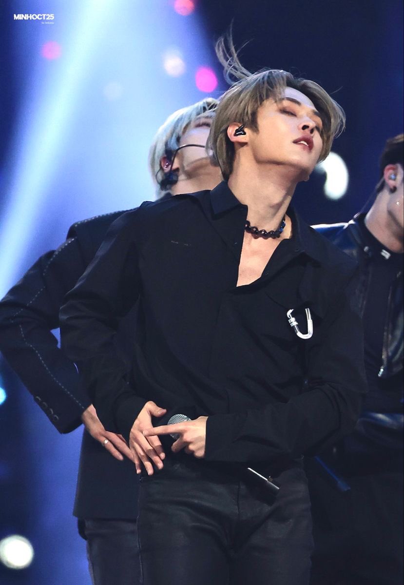 userlinoring's tweet photo. this picture of leeknow .....im fine ... https://t.co/8rHGBc0ms2