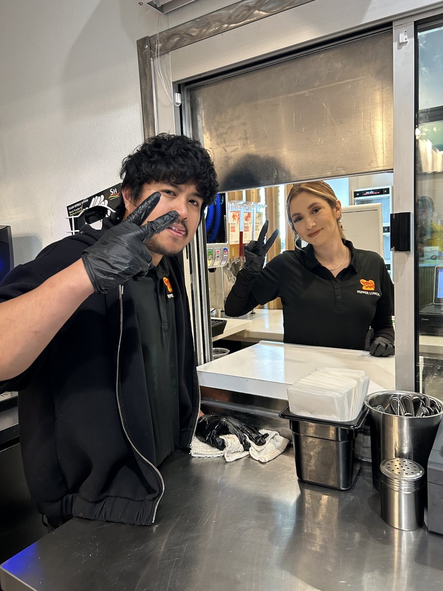 Paul T Tran tweet media