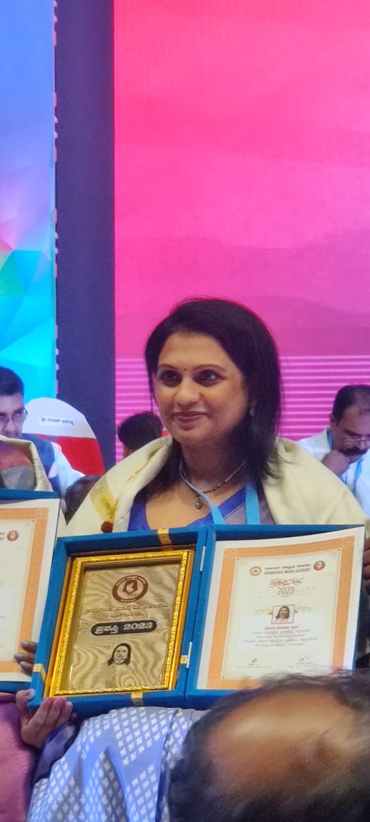 Rohini Swamy (@rohini_swamy) on Twitter photo Thank you <a href="/ChairpersonKMA/">Chairperson Karnataka Media Academy</a> #Karnataka media Academy for this honour. Humbled and at the same time proud of being able to contribute in my Karmabhoomi that has given me back so much as well . Thank you for this recognition. Thank you <a href="/ChairpersonKMA/">Chairperson Karnataka Media Academy</a> #Karnataka media Academy for this honour. Humbled and at the same time proud of being able to contribute in my Karmabhoomi that has given me back so much as well . Thank you for this recognition.
