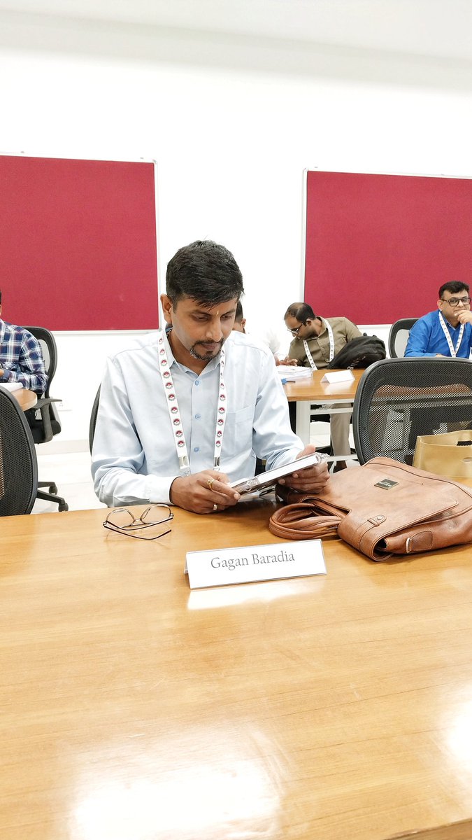 gaganbaradia's tweet photo. 🎓 Back to Learning at IIM Raipur!
 Learning never stops, and this journey will help me grow, evolve, and create more impact as an educator and career coach.
Excited for d insights, challenges, and oprtnities ahd! 

#IIMRaipur #ESDP #LifelongLearning #CareerCoach #MeraNextStep https://t.co/OPcI9Lzsq4
