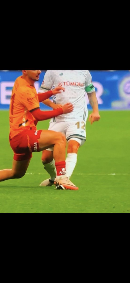 Bu hafta kırmızı kart cezalısı olması gereken Ahmet Kutucu ile golü buldular. İkinci golü de sarı kart cezalısı olması gereken Torreira atarsa Galatasaray'ın istediği adalet gerçekleşir.