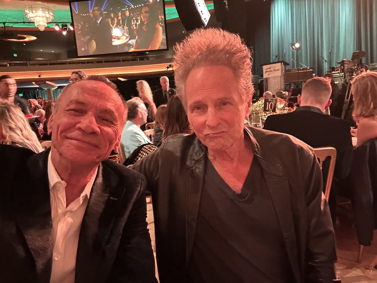 It was great to work in the studio w/ <a href="/LBuckingham/">Lindsey Buckingham</a>  &amp; <a href="/MickFleetwood/">Mick Fleetwood</a> ,  here we are all together at the 'Jam for Janie' Steven Tyler fundraiser last night 🎼 My thanks to Lisa DeBartolo Miggs &amp; Don Miggs for the invitation!