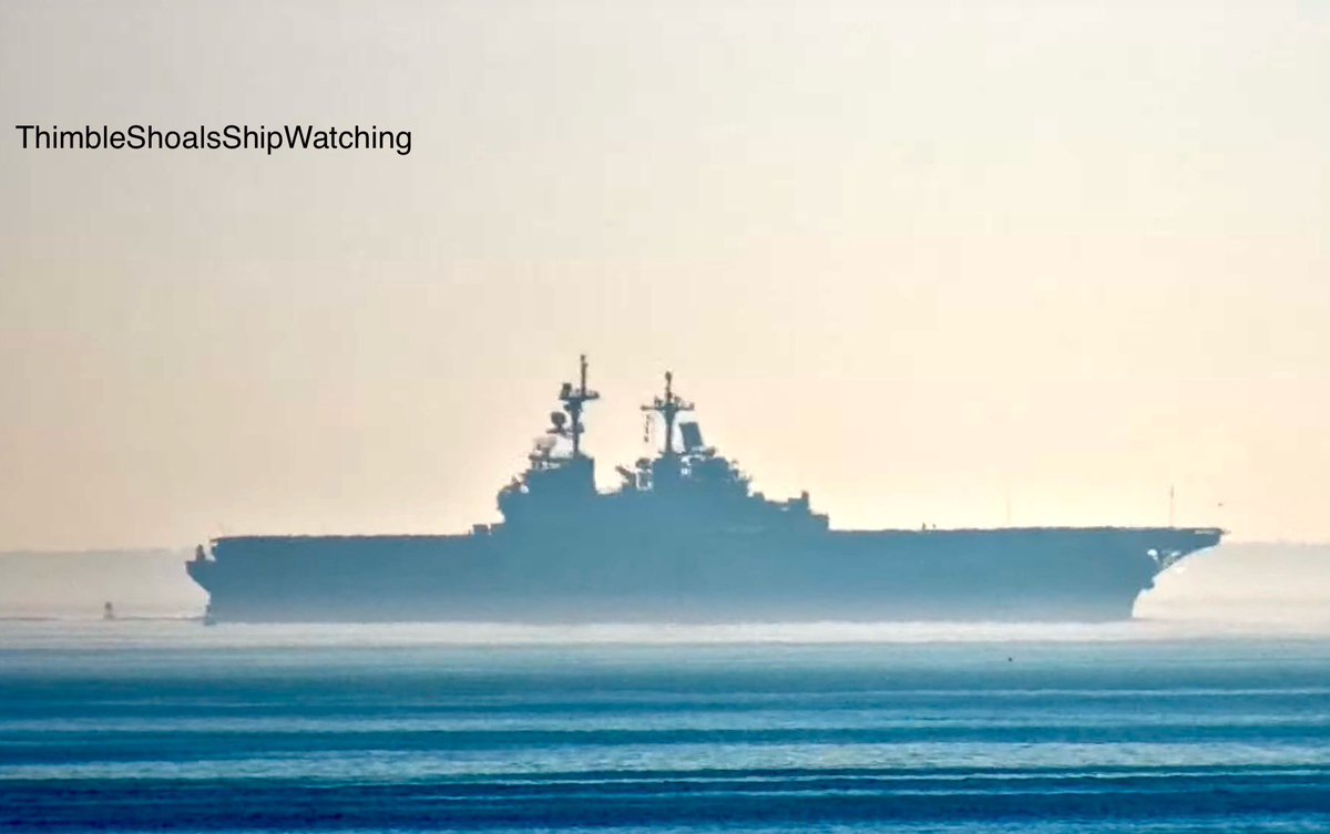 WarshipCam's tweet photo. USS Wasp (LHD 1) Wasp-class amphibious assault ship coming into Norfolk, Virginia - February 3, 2025 #usswasp #lhd1

SRC: YT- ThimbleShoalsShipwatching https://t.co/ctJGMmQomB