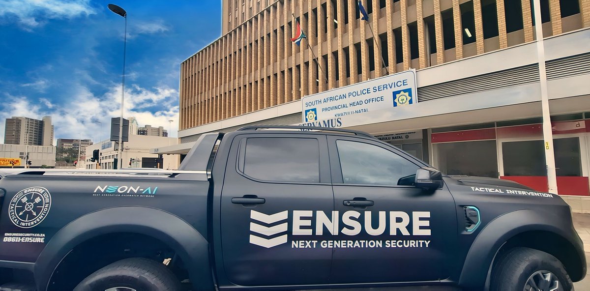 _ArriveAlive's tweet photo. Fake real-estate agent arrested after defrauding clients in excess of fifty thousand Rand https://t.co/rJimz201gi
#ArriveAlive #Fraud #RealEstate #InsuranceChat #EnsureSecurity https://t.co/TdDluNc7EJ
